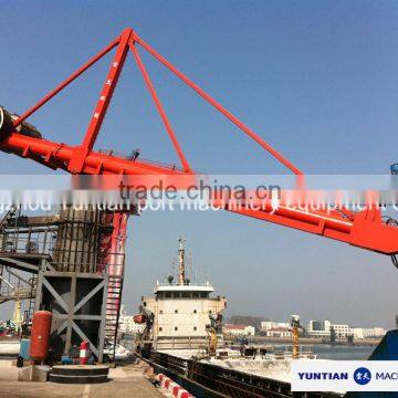 Bulk material unloader of screw type