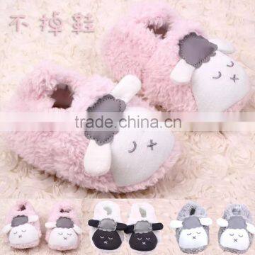 2015 Autumn and Winter Baby Shoes the New Style of Coral Velvet Lamb Does Not Fall Shoes Baby Toddler Shoes