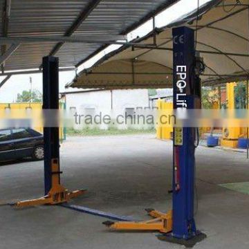 Hydraulic car hoist