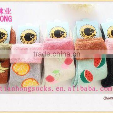 Hot Sale Winter Thick Women Custom Terry Socks Cheap Sock Factory