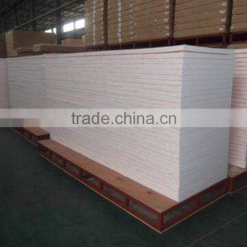 phenolic foam sandwich panel used as the roof of the plant for fire-resistant