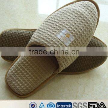 New Fashion Latest Design Slippers with Closed Toe for Adults & Kids