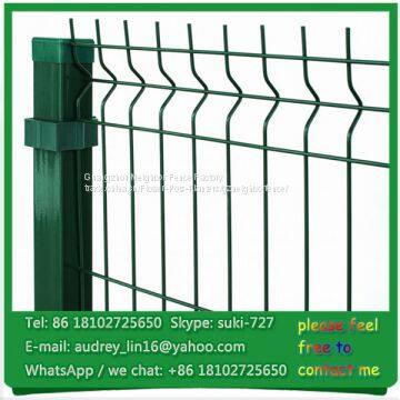 Cheap green vinyl coated wire fencing decorative garden courtyard fence for UK