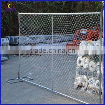 Low cost portable temporary construction chain link fence for security