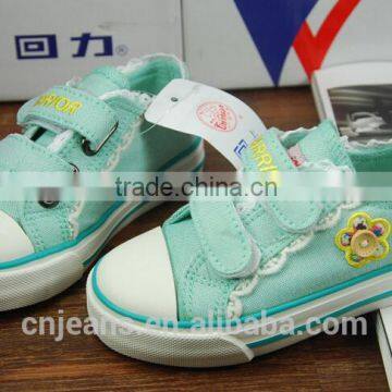 GZY Factory Guangzhou Stock Lot Lovely Breathable Canvas Shoes Kids photo-2