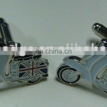 Wholesale cheap metal cufflink and tie pin set ,motorcycle shape pin with cufflinks accessories