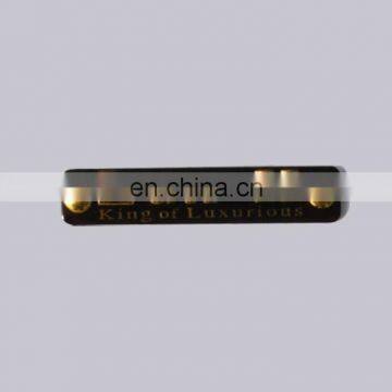 OEM Factory Fast Delivery Custom Fake Rivets Decorative Shiny Gold Embossed Luxury Metal Nameplate For Handbag