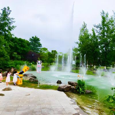 Interactive Water Feature photo-4