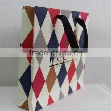 New Hot Fashion Competitive Colorful Baby Clothes Paper Bag photo-4