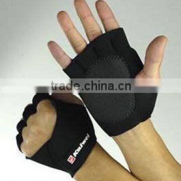 2013 fashionable neoprene weigt training/gym gloves