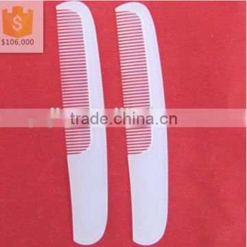 Small Plastic Hair Combs Banana Shape Disposable Combs for Hotel