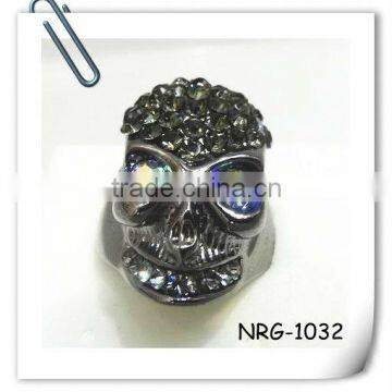 2013 Latest Fashion Skull Rings with Stones