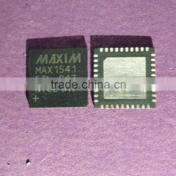 MAX1541ETL MAX1541 Dual Step-Down Controllers With SaturationProtection, Dynamic Output, and Linear Regulator