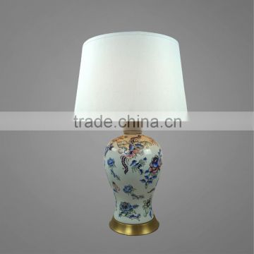 Nice Printing On Ceramic Body And Brass Plated Metal Base With White Fabric Lampshade Vintage Style Decorative Table Lamp