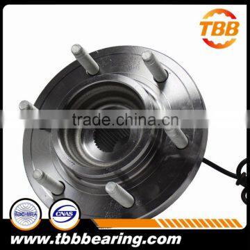 Professional grade axle bearing trailer wheel hub assembly