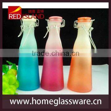 2016 Colored Milk Glass Bottle With Metal Clip