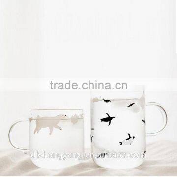 New design Christmas gift polar pattern glass polar bear penguin cup