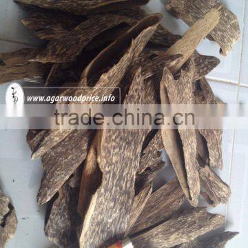 Eaglewood Chunks With Mild and Sweet Scent