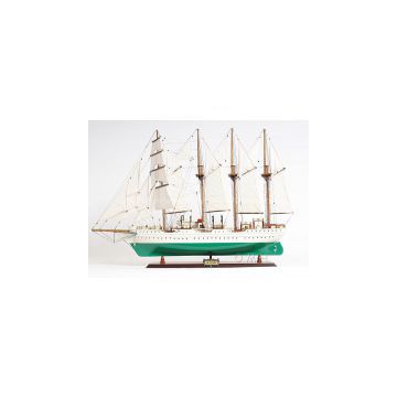 JUAN SEBASTIAN DE ELCANO MODEL SHIP