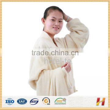 Alibaba sellers selling high-end hotel bathrobe all cotton is comfortable