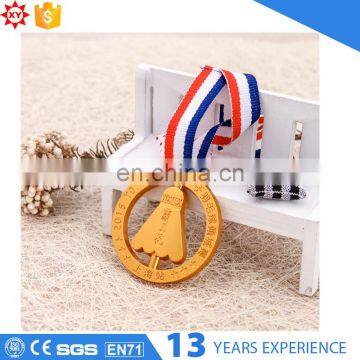 2017 new gold plated custom badminton sport medal with ribbon