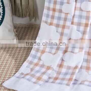 China 100% Cotton White Cloud Printed Moving Soft Summer Home Use Plaid Made in China Towel Blanket photo-3