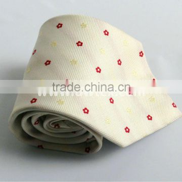 Small flower pattern silk tie for man