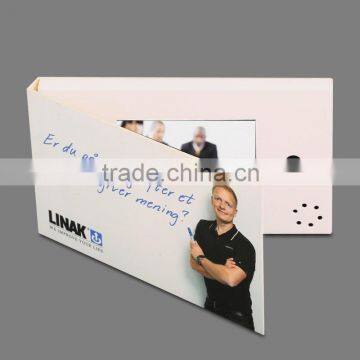 Factory supply competitive price 2.8" invitation lcd video greeting cardwith 256MB Capactive