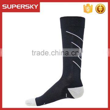 Compression recovery sport socks/ graduated performance compression socks