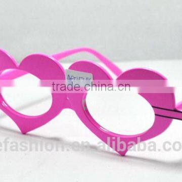 heart shape with arrow party glasses