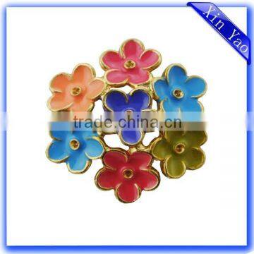 Custom Promotional 100% Pewter Flower Shaped Gold lapel pins