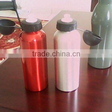 aluminum water bottle