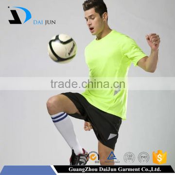 Daijun oem high quality breathable men cheap fluorescence polyester soccer uniforms set for adult