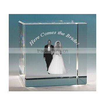 Romantic Clear Engraved Crystals Love Cube For Wedding Table Decoration