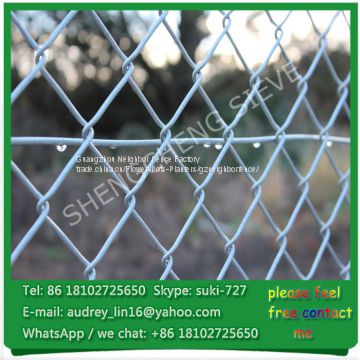 Decorative cyclone wire fence galvanized wire mesh roll wire fencing