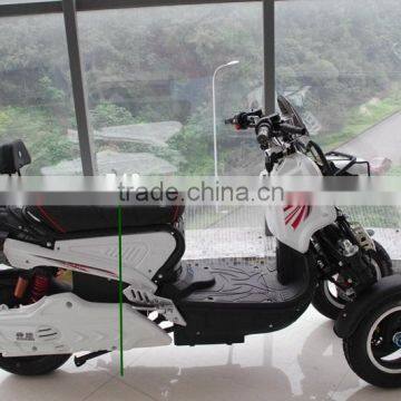 three wheels reverse scooter