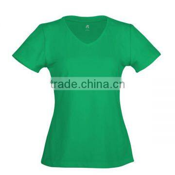 green v-neck collar t-shirt
