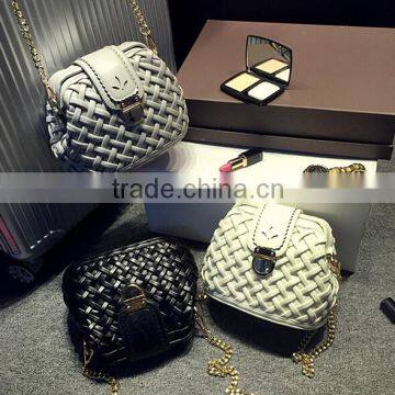 DY0133 Europea Retro Fashion Knitted Leather Chain Mini Bag photo-3