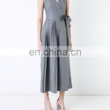 MIKA2513 Sleeveless Pleat Design Jumpsuit