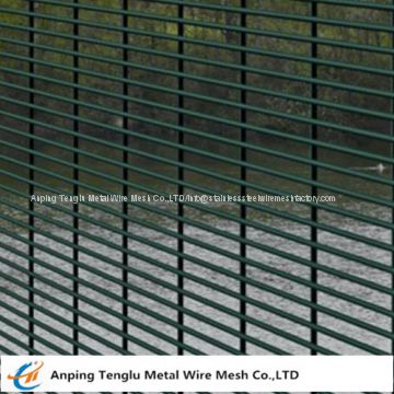 358 Security Mesh Fence