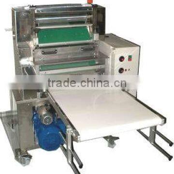 Professional pasta cutter for the automatic production of noodles and long pasta