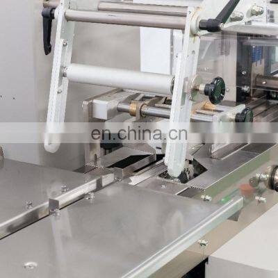 Automatic Cake Biscuit Chocolate Pillow Packing Machine 3 Servo PLC Control 35-300 Bags/min