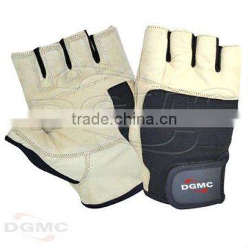 Wrist wraps weight lifting gloves