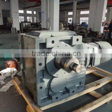 K127 KAF127 Ratio of 8.68 ~ 146.07gear box motor helical gears hardened tooth surface modular one-piece gear speed reducer