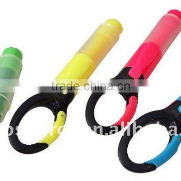 highlighter with carabiner