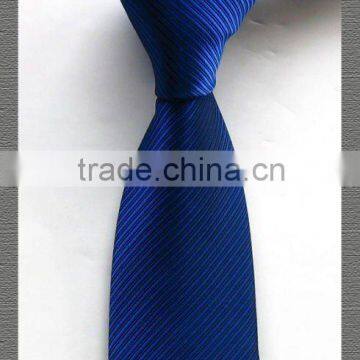 100% polyester tie