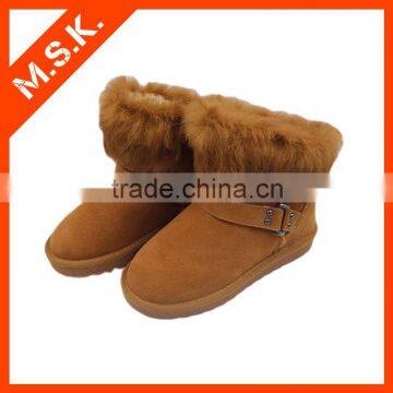 Brown faux fur surrounded winter snow boot with buckle