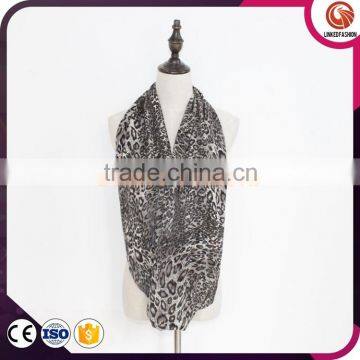Wholesale Leopard Infinity Scarf Fleece Snood Custom Scarf Soft Polar Heated Scarf Manufacturers photo-3