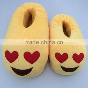 2016 Plush Indoor Emoji Slippers Shoes For Kids and Adults Promotional Cheap Stuffed Whatsapp Autumn Winter House Emoji Shoes