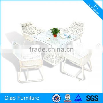 White Rattan Outdoor Furniture Luxury Coffee Table And Chairs